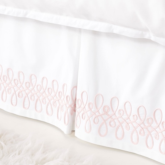 serena and lily crib skirt